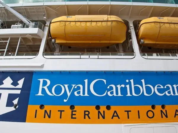 Dangerous Selfie Gets Cruise Ship Passenger Banned for Life