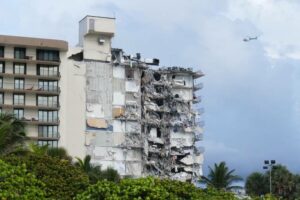 champlain towers condo collapse surfside