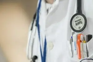 doctor 563428 1280 1024x682 1