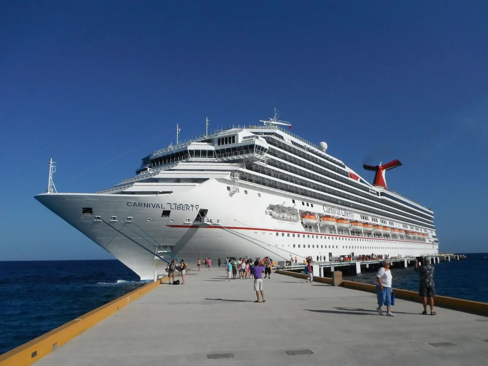 demandando a carnival cruise lines