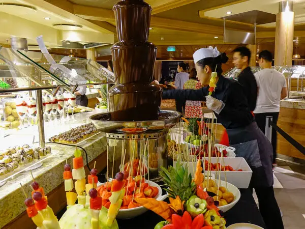 Five Features You Will No Longer See on Cruise Ships