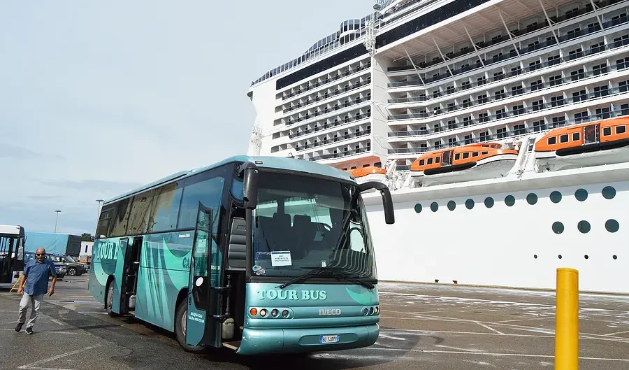 Tips for Staying Safe on Your Next Shore Excursion image